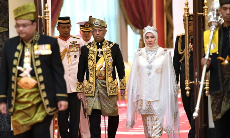 Raja-Raja Melayu payung pelindung rakyat, sebagai benteng kemakmuran ...